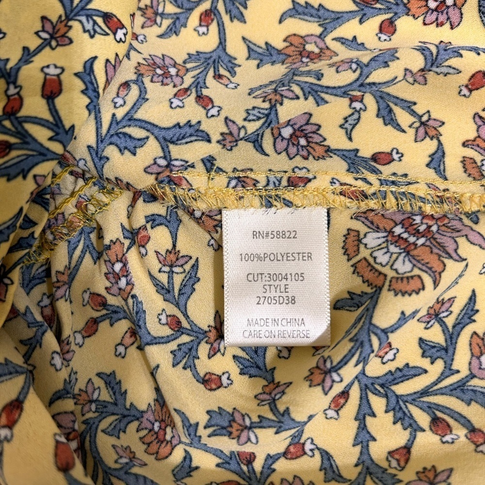 MAX STUDIO Floral Yellow Wrap Top - Picture 6 of 6